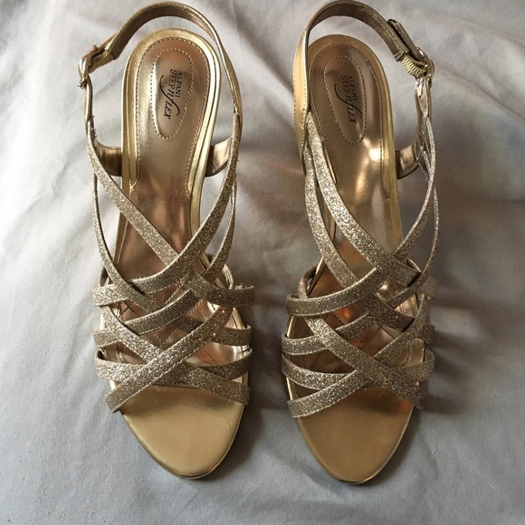 Light gold shoes ALFANI - Picture 1 of 3